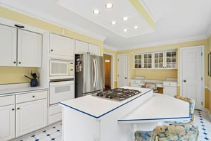 Huntington Ct-S0807-016.jpg