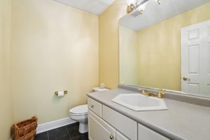 Huntington Ct-S0807-034.jpg