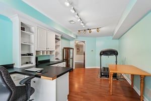 Huntington Ct-S0807-038.jpg