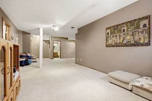  Photo 49
