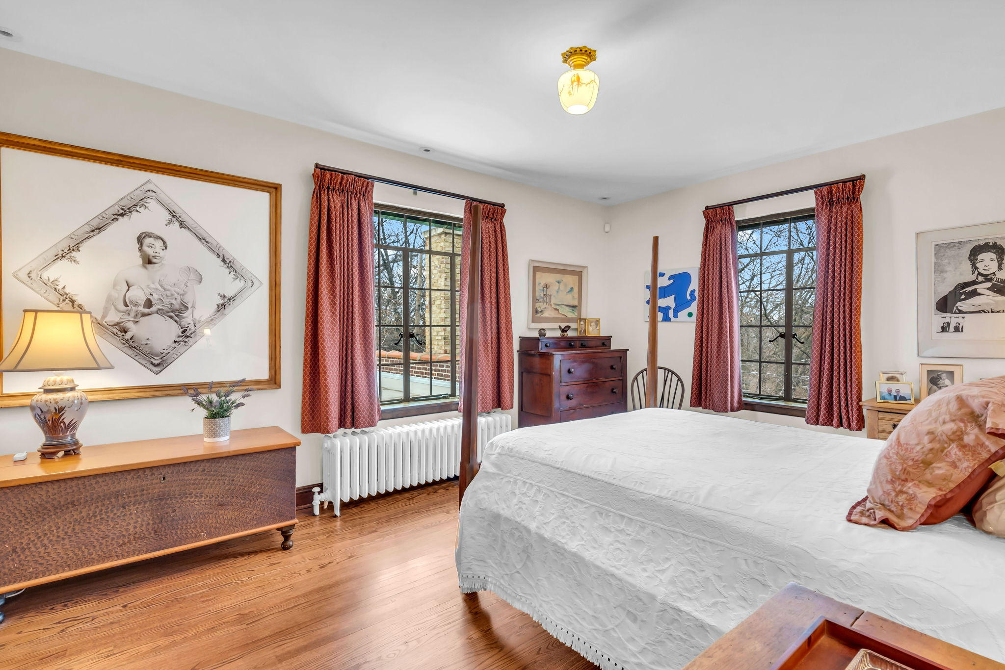 Second bedroom