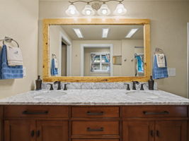  Photo 49