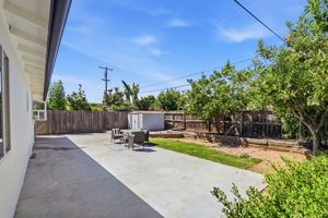 027_F8_2137 Inman Way