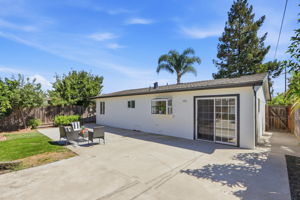 030_F8_2137 Inman Way