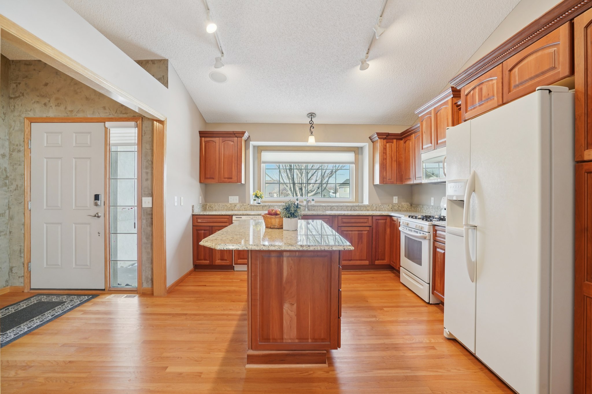 Hytrail Cir-S0302-023.jpg