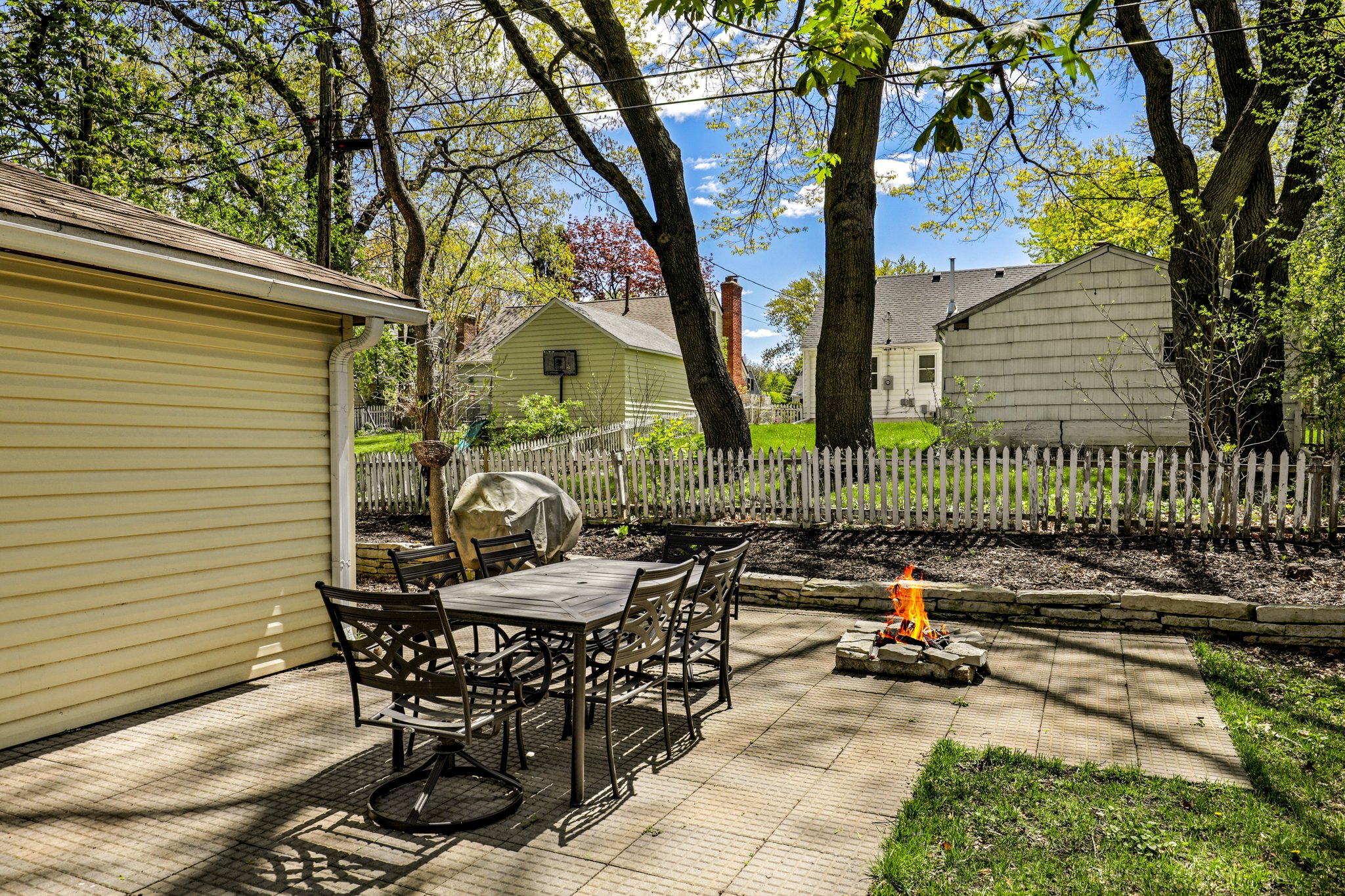2138 Forest Dr, Minneapolis, MN 55421, US Photo 38