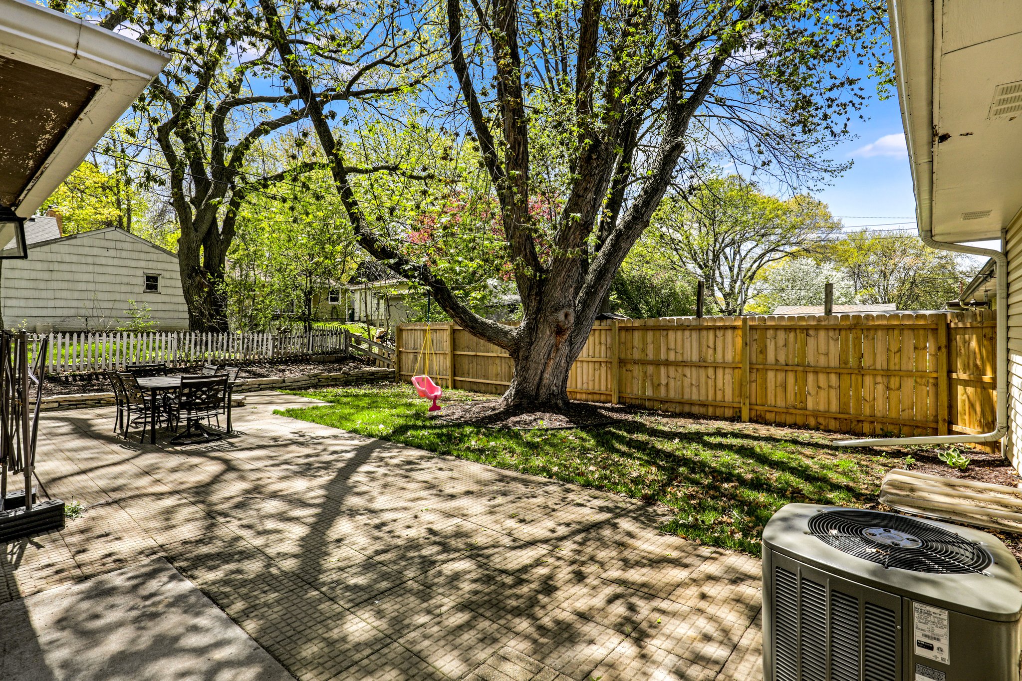 2138 Forest Dr, Minneapolis, MN 55421, US Photo 37