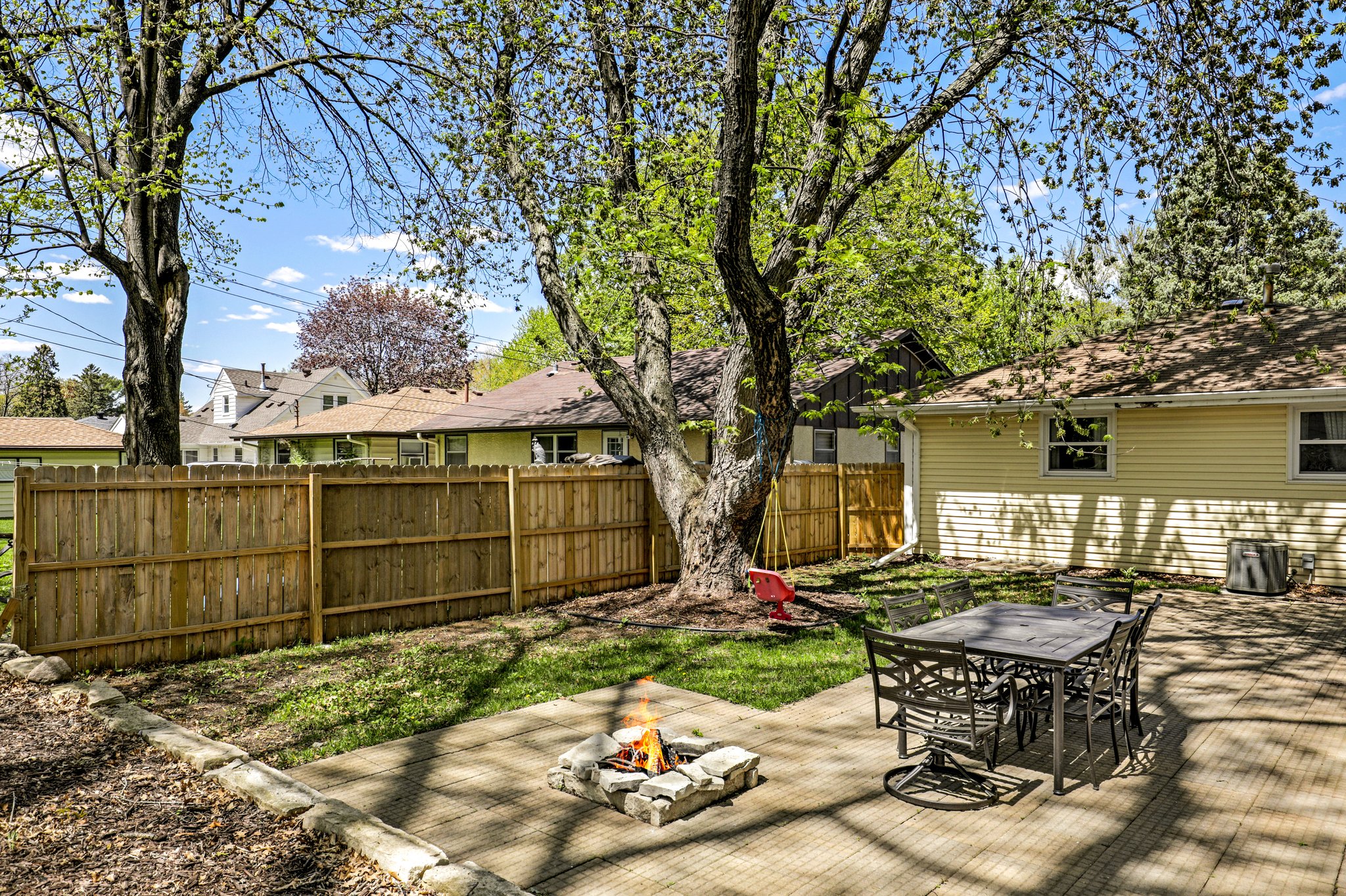 2138 Forest Dr, Minneapolis, MN 55421, US Photo 39