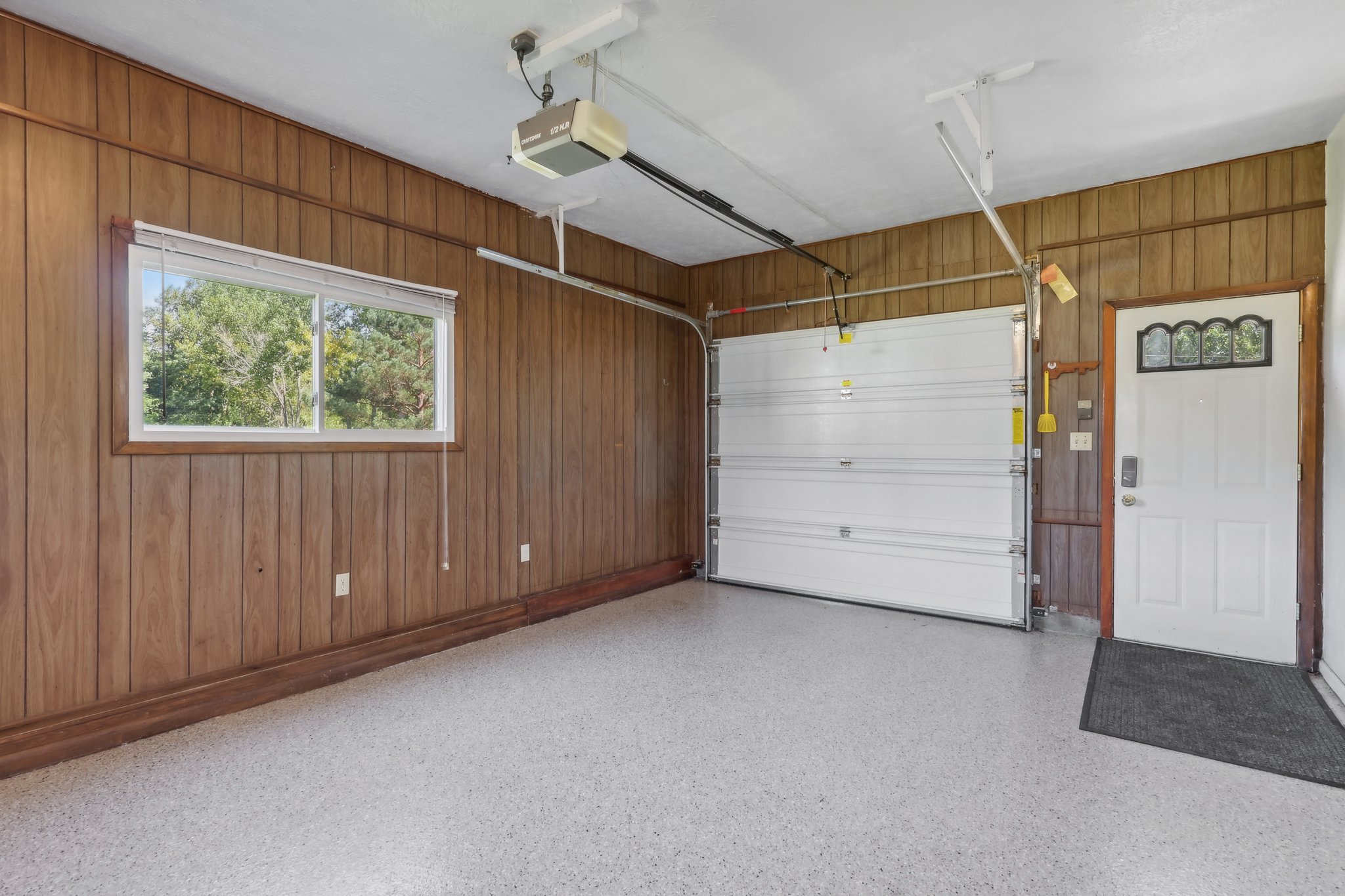 E 45th St-016.jpg