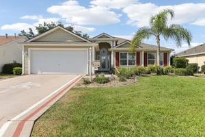 Kaylee Dr-2404-002.jpg