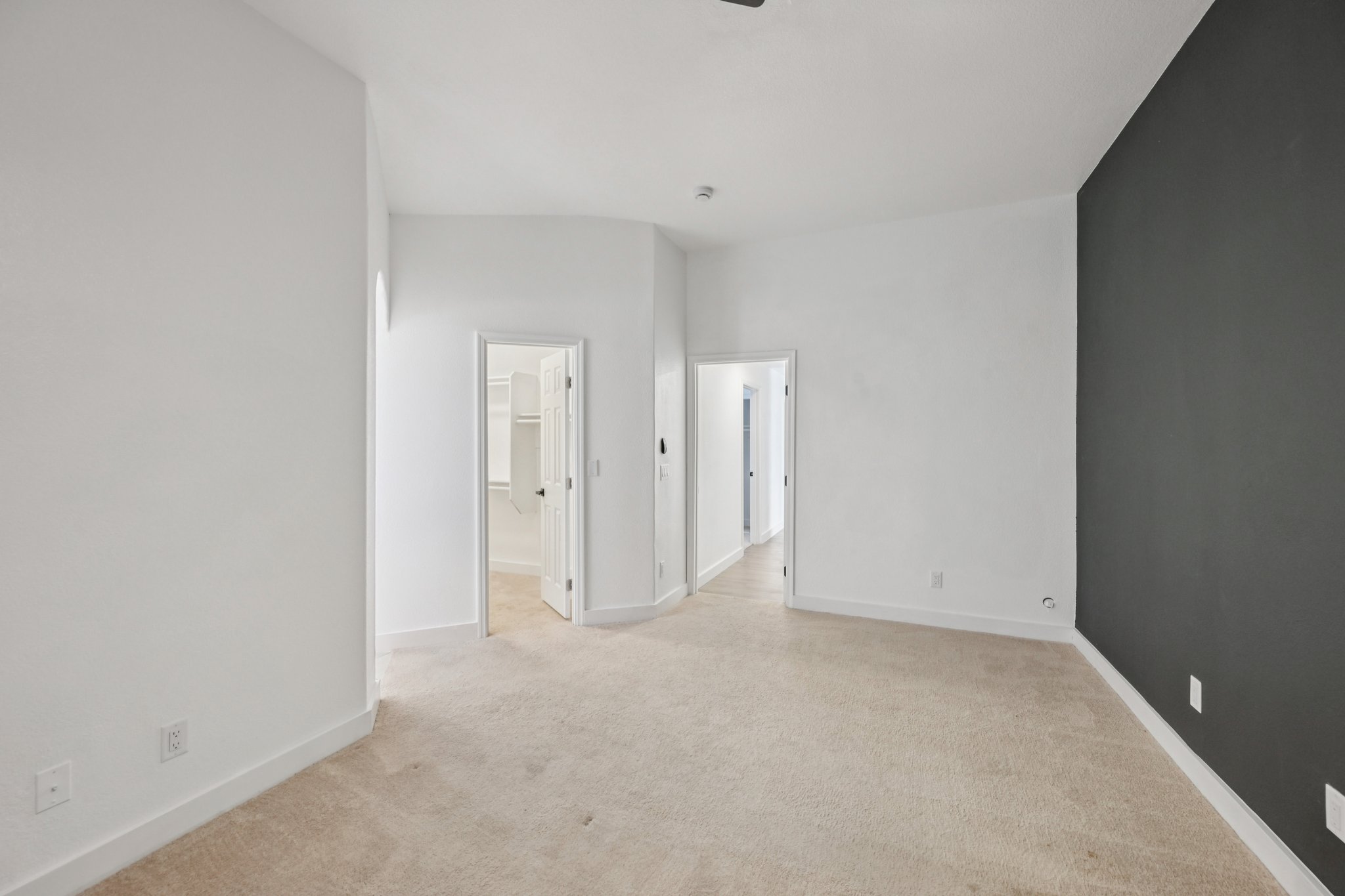 W Tracy Ln-S0212-031.jpg