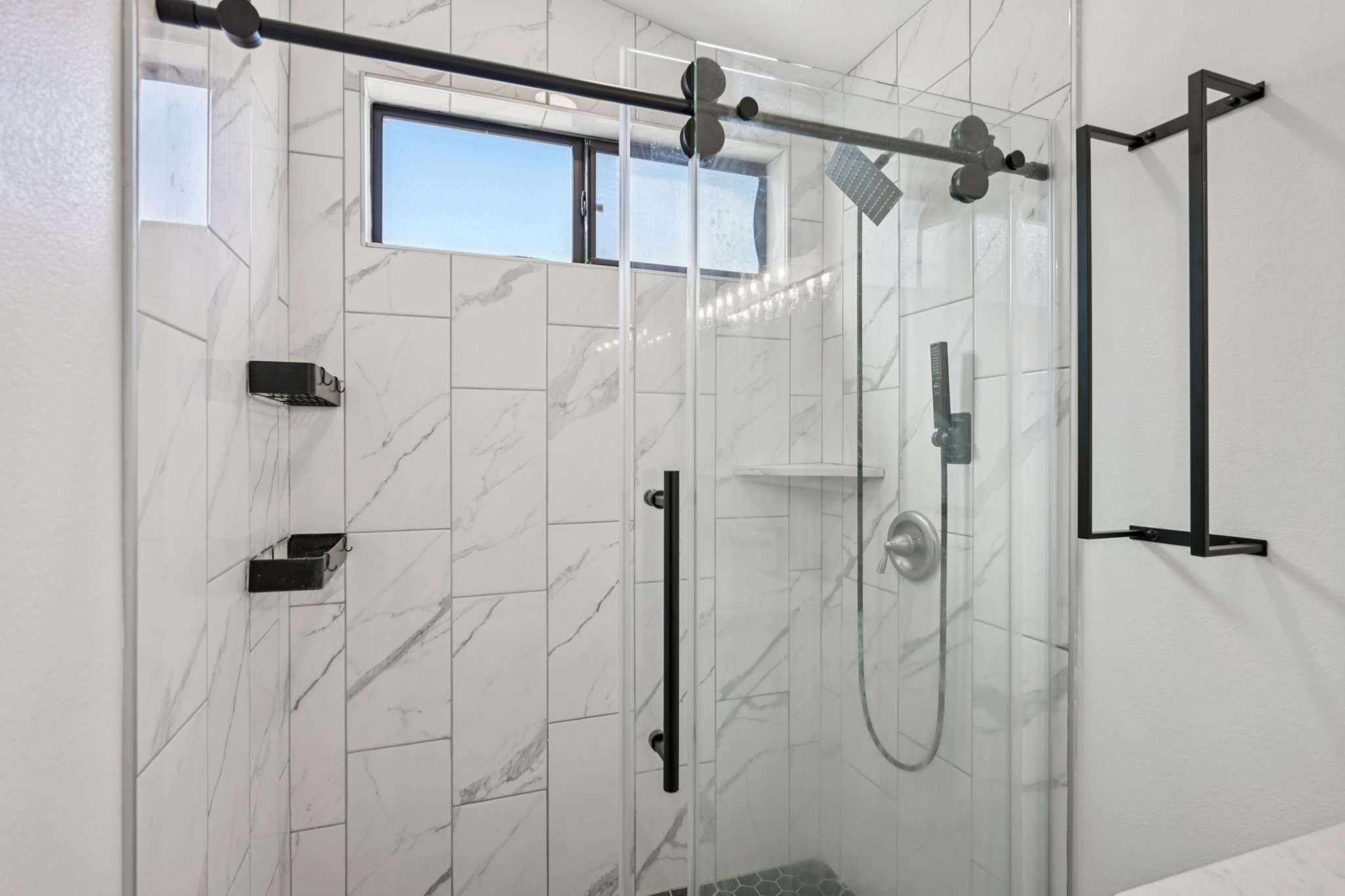 W Tracy Ln-S0212-034.jpg