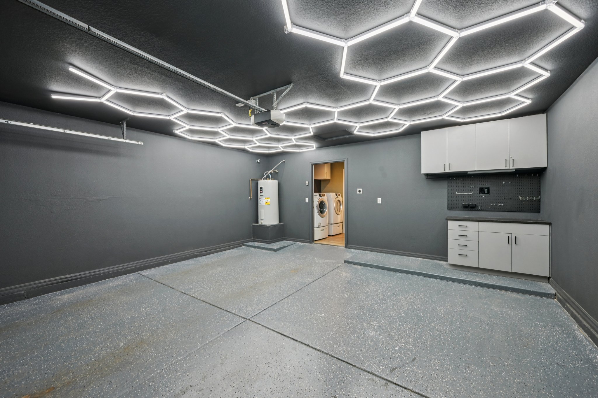 W Tracy Ln-S0212-037.jpg