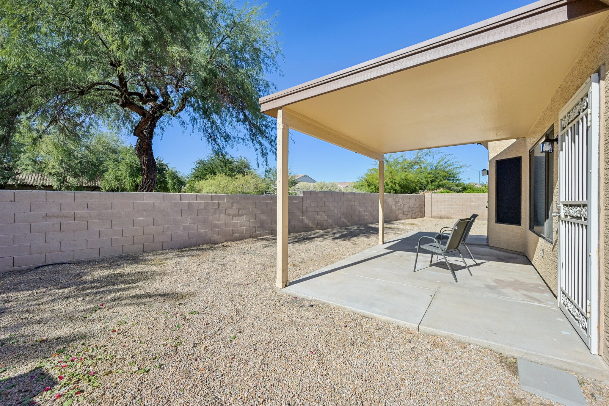 W Tracy Ln-S0212-042.jpg