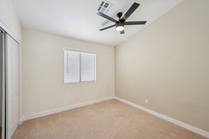 W Tracy Ln-S0212-025.jpg