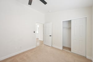 W Tracy Ln-S0212-026.jpg