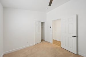 W Tracy Ln-S0212-028.jpg