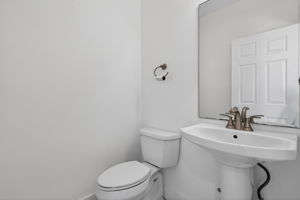  Photo 32