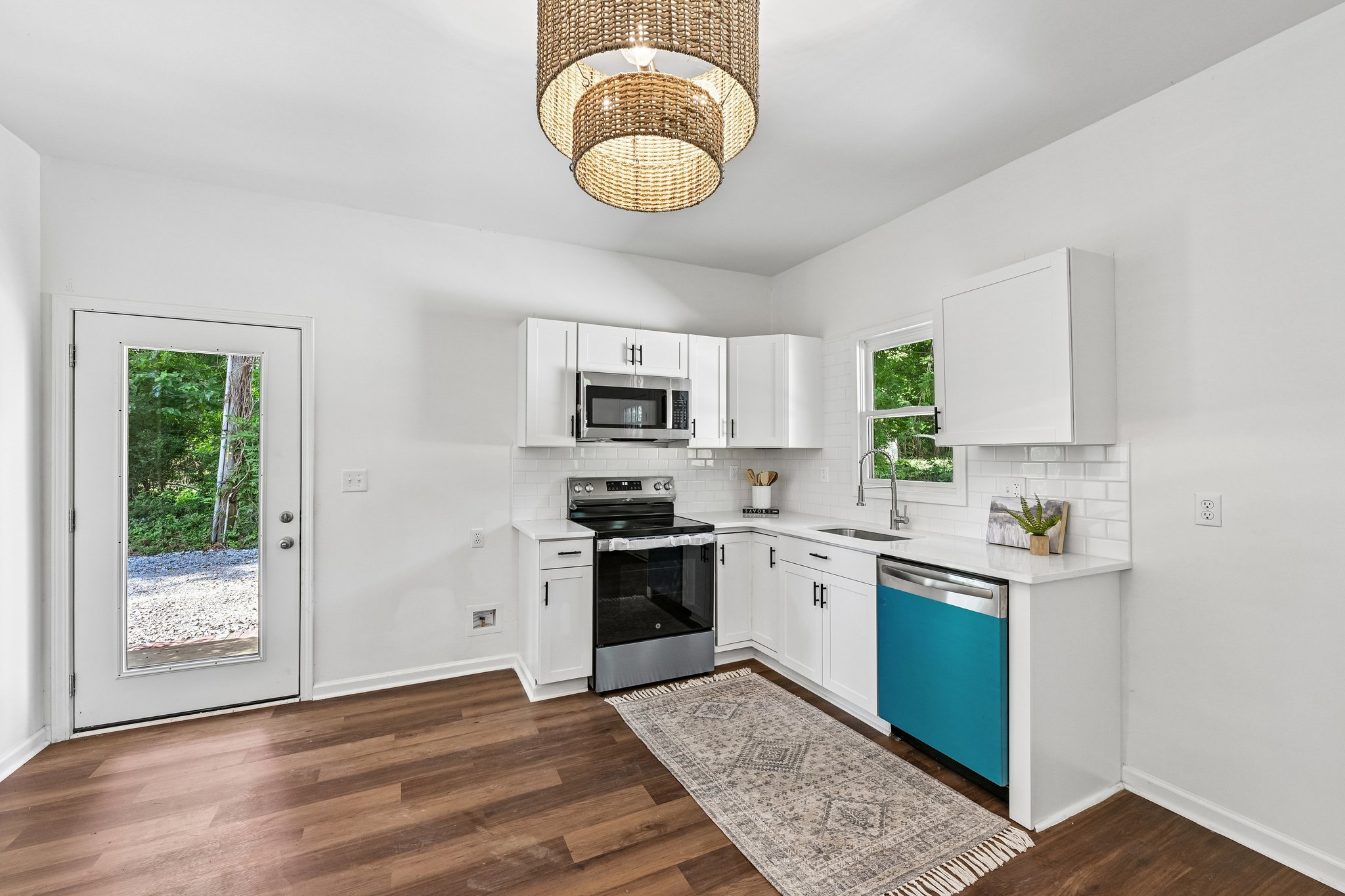 213A Kings Mountain St-S1607-012.jpg