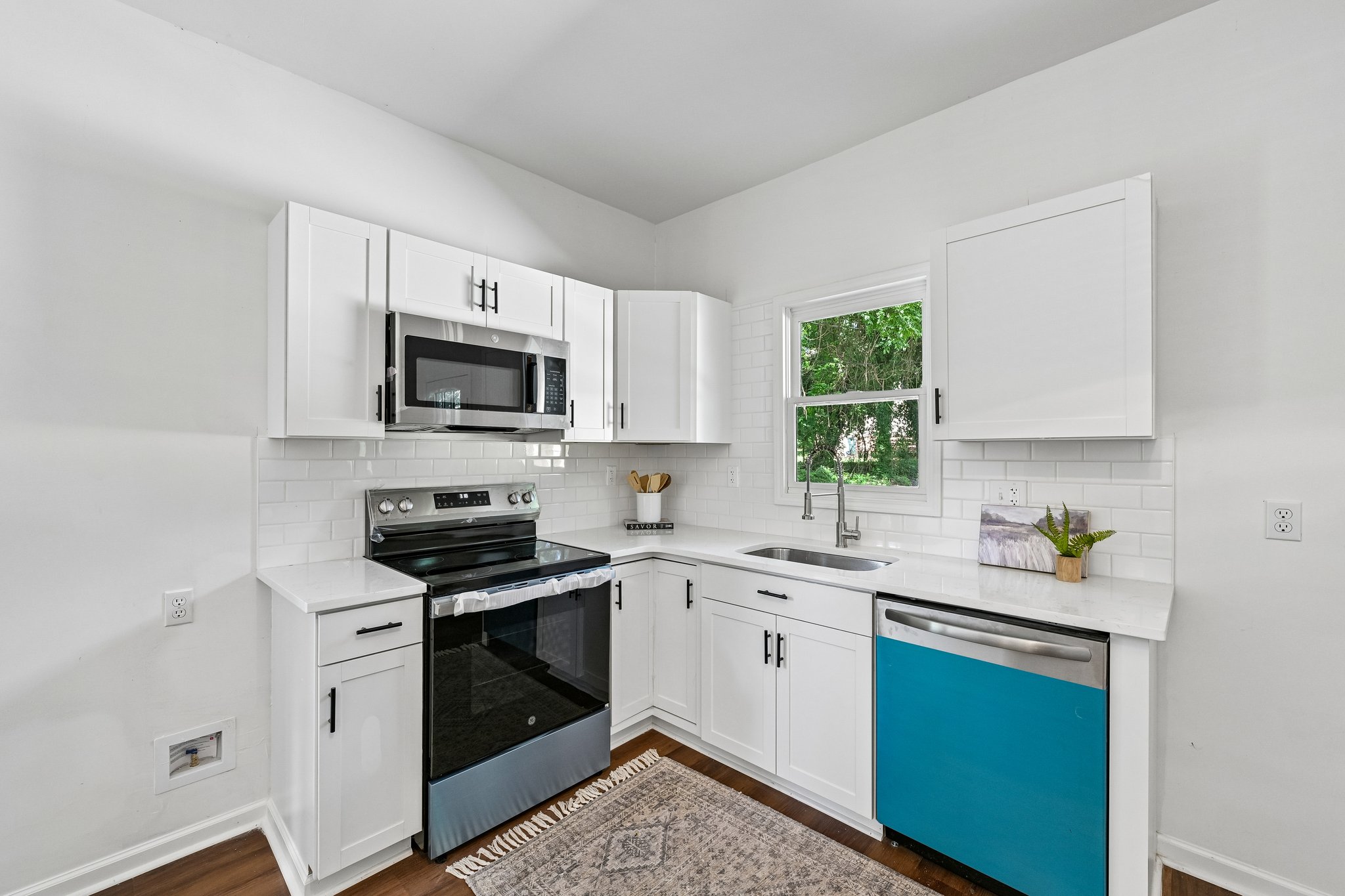213A Kings Mountain St-S1607-013.jpg