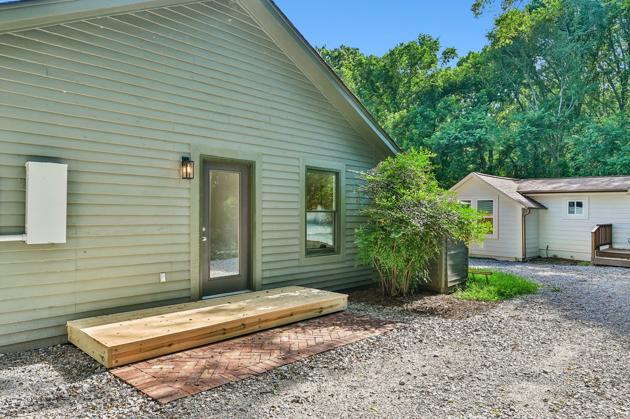 213A Kings Mountain St-S1607-025.jpg