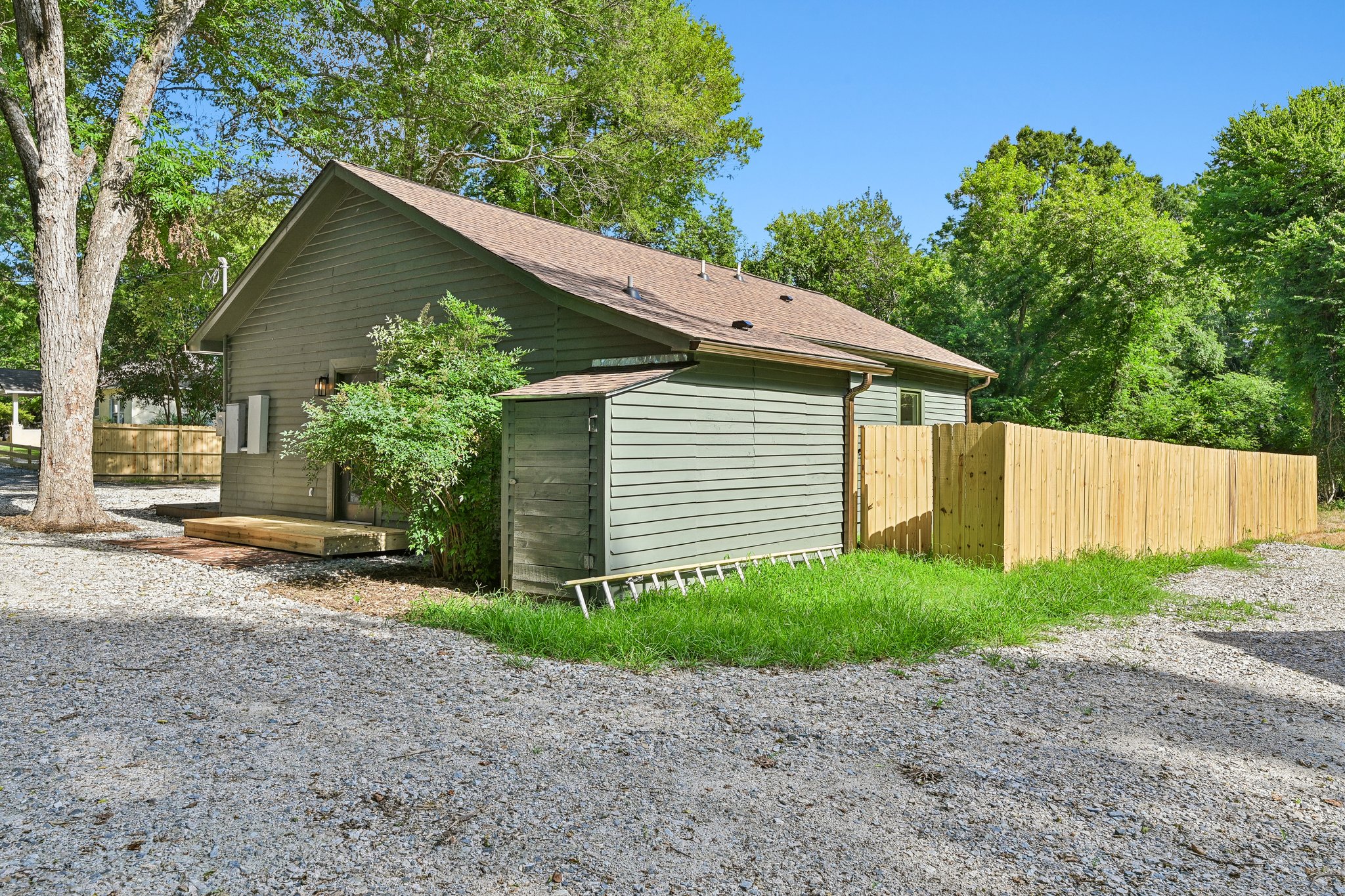 213A Kings Mountain St-S1607-027.jpg