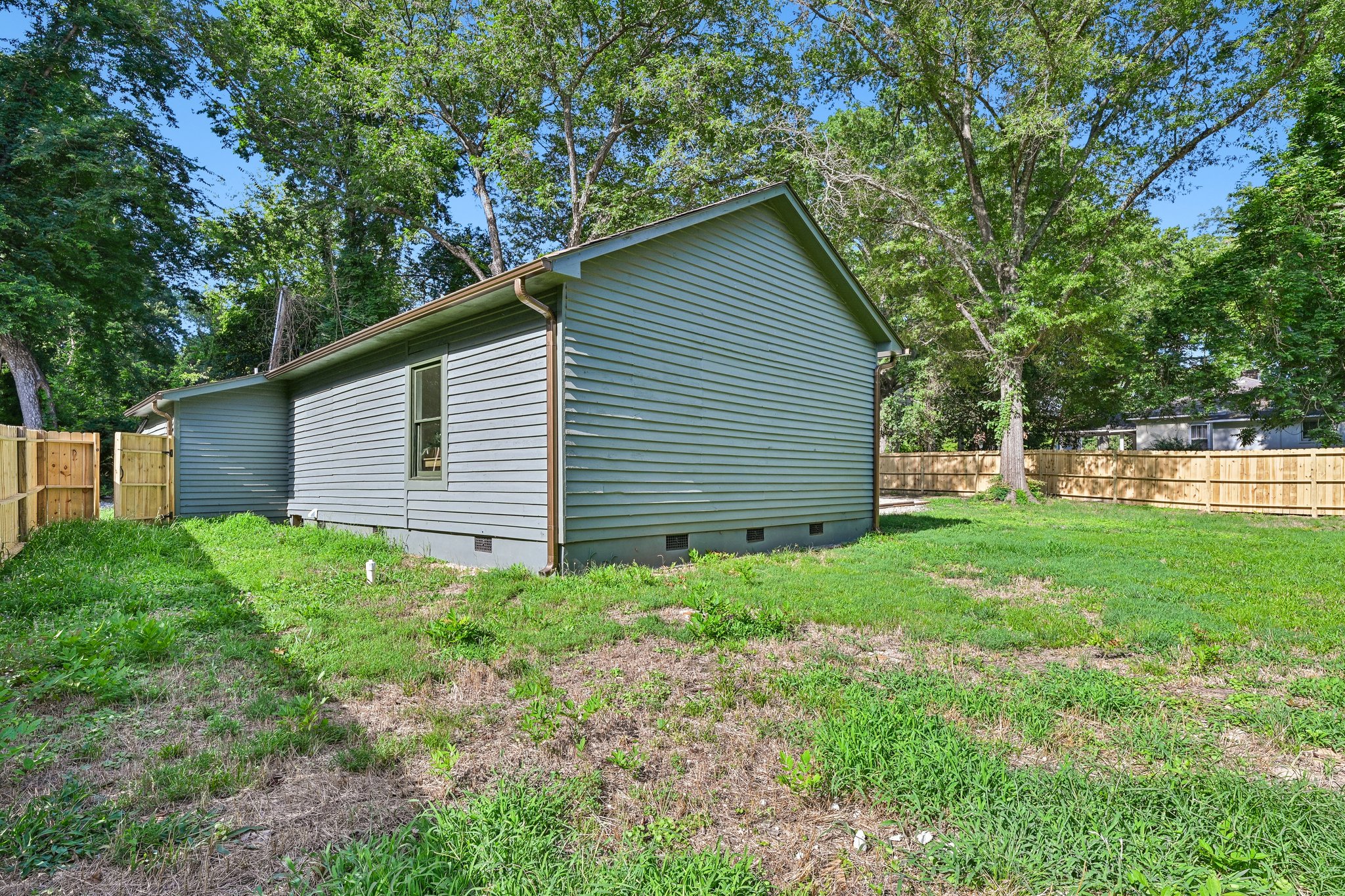 213A Kings Mountain St-S1607-028.jpg
