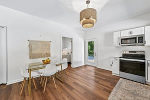 213A Kings Mountain St-S1607-010.jpg