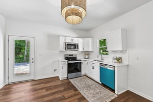 213A Kings Mountain St-S1607-012.jpg