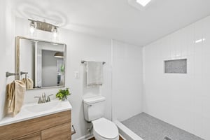 213A Kings Mountain St-S1607-023.jpg