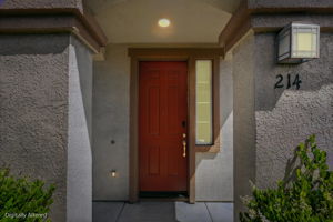  Photo 0