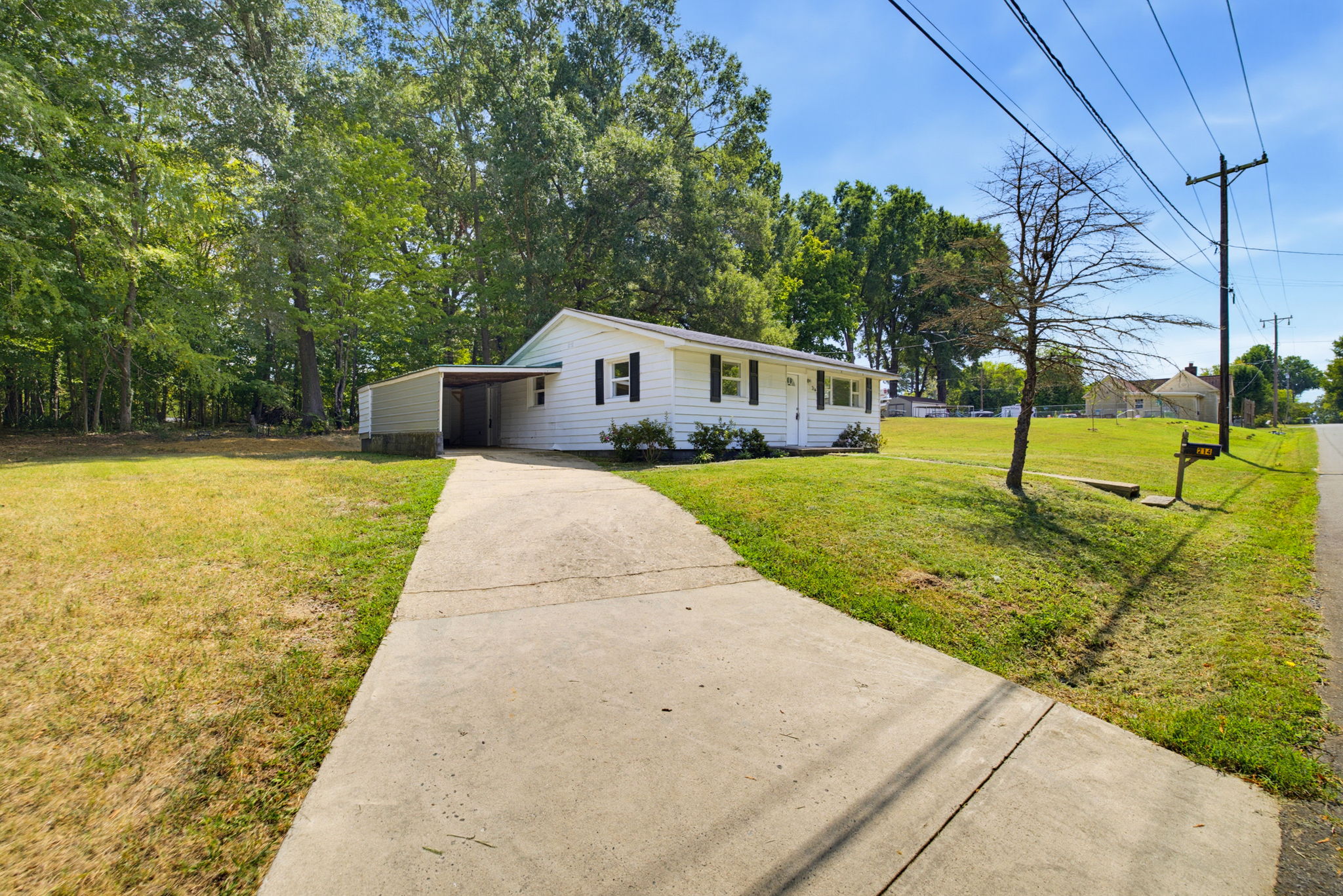 214 Cedar St-4