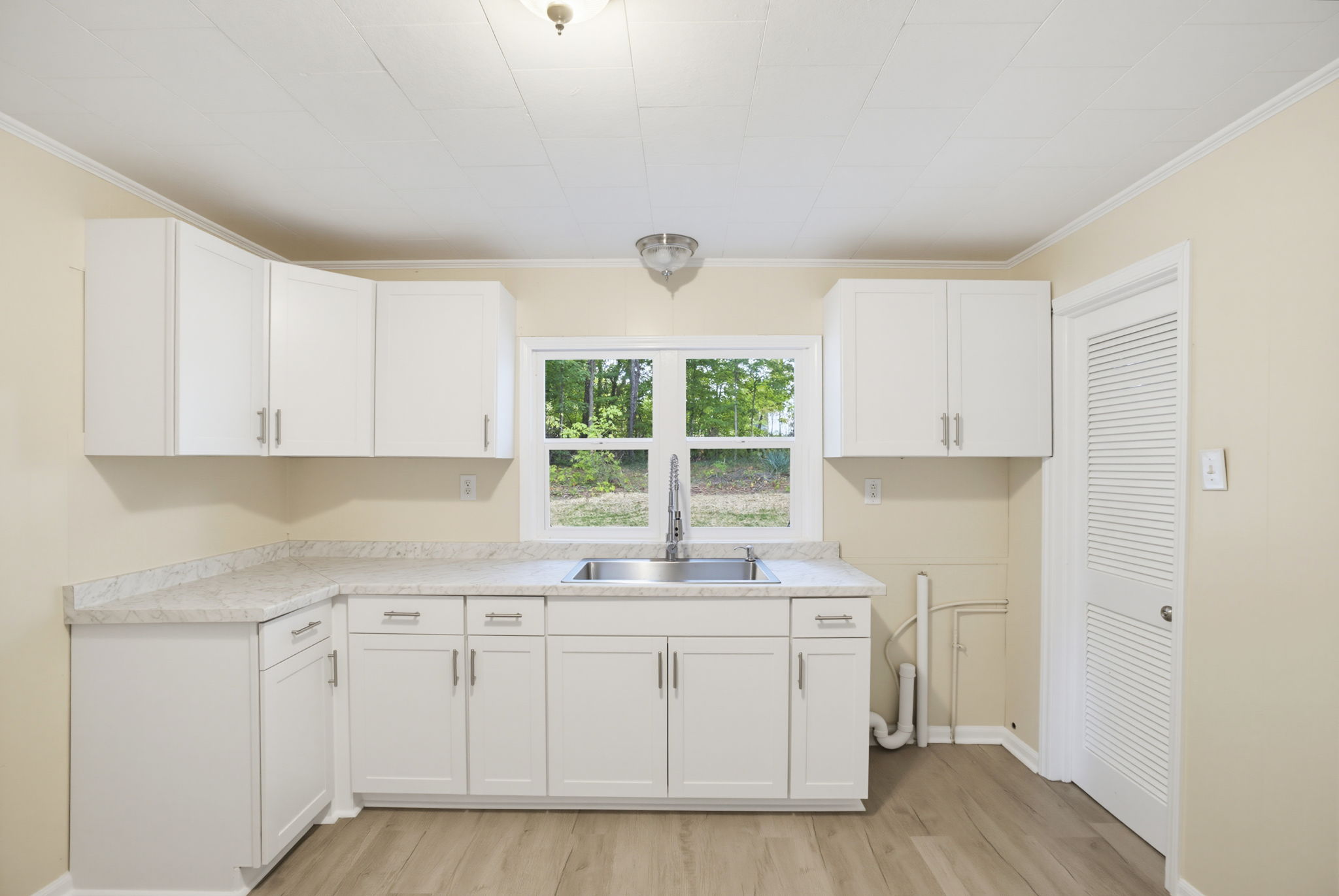 214 Cedar St-17