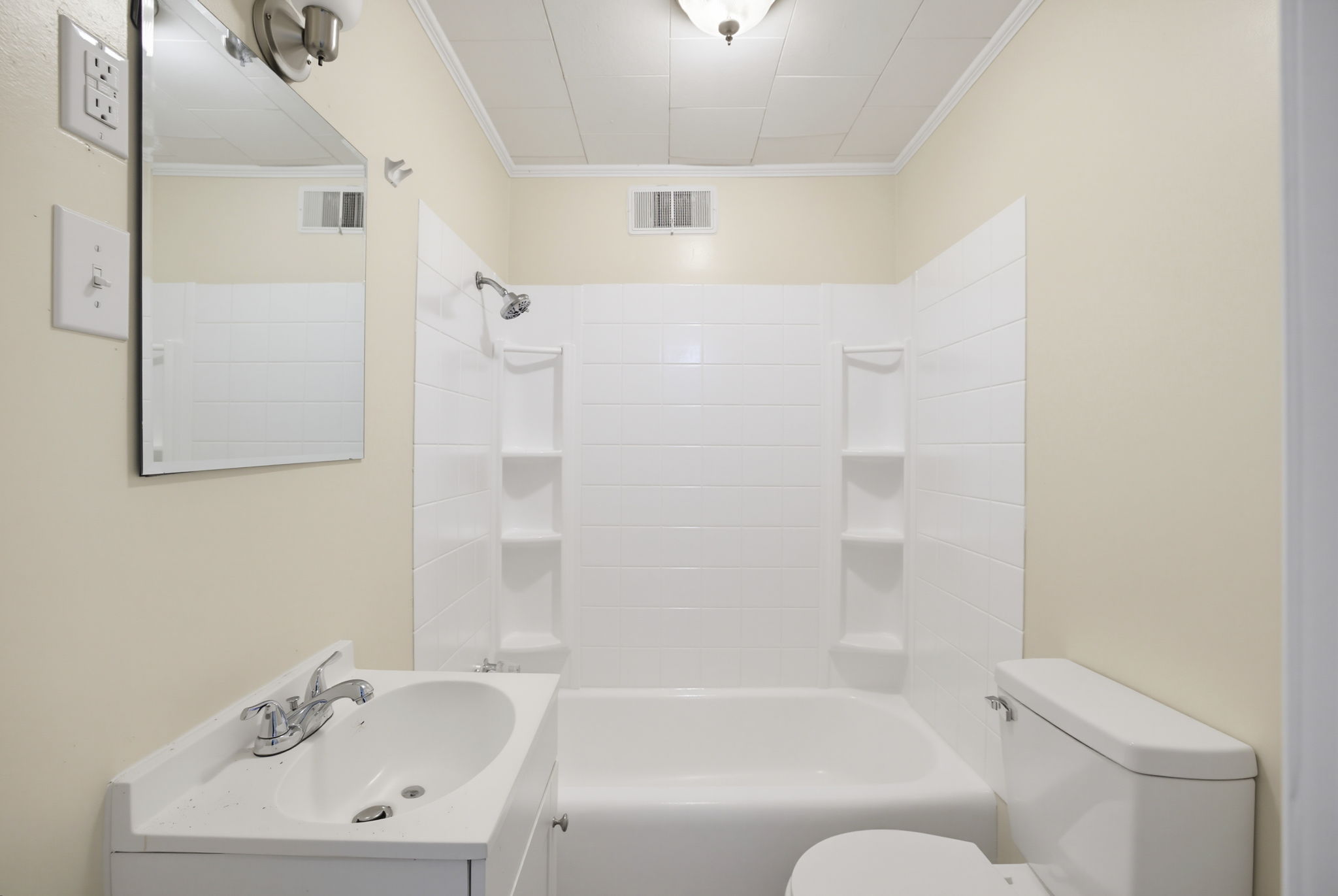 214 Cedar St-25