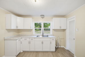 214 Cedar St-17