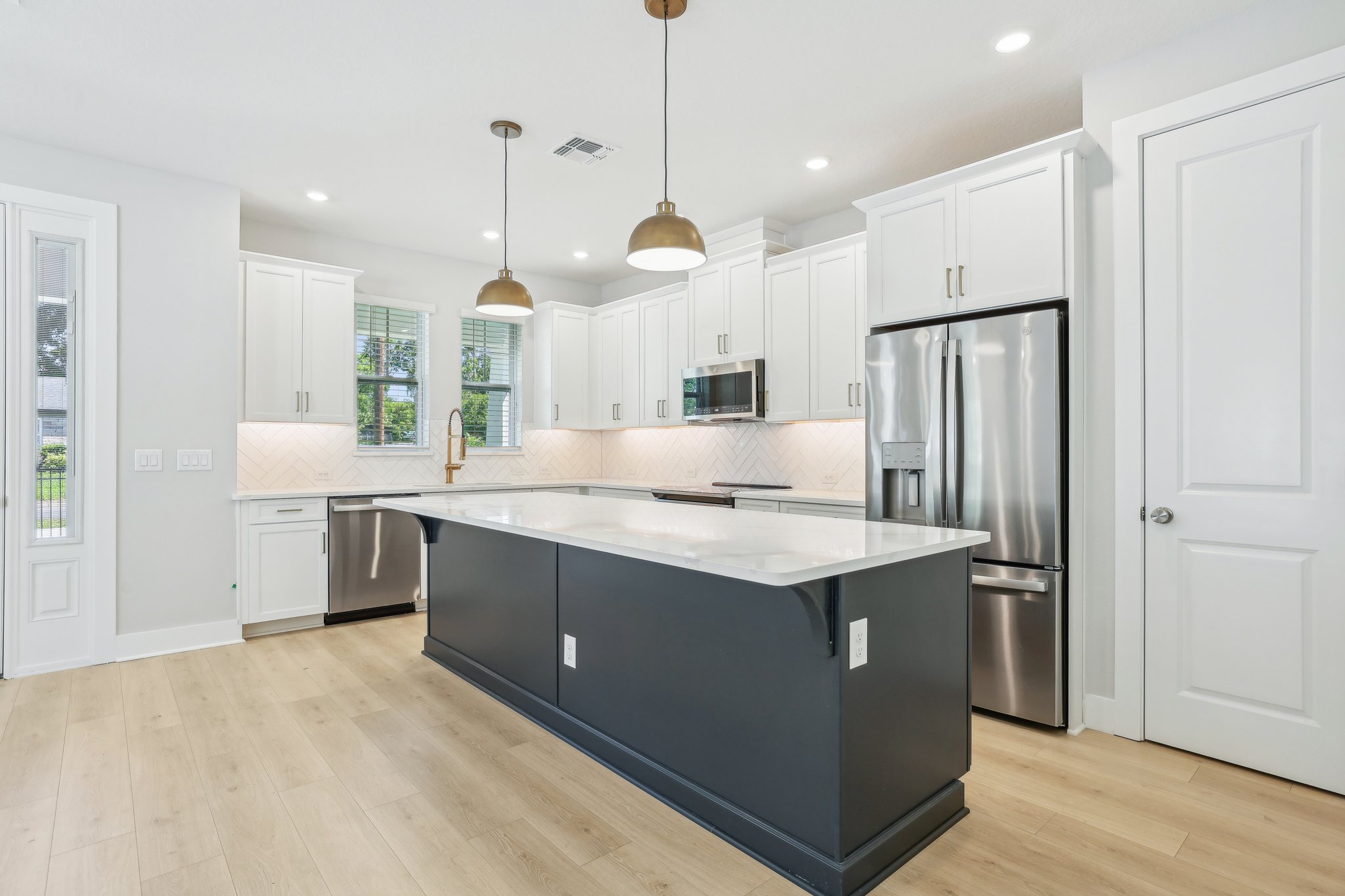 E Harding St-1704-021.jpg
