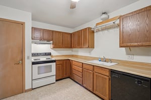 Marinette Trl-S0609-017.jpg