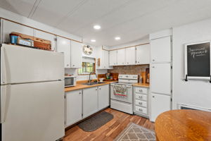 Kitchen (1)