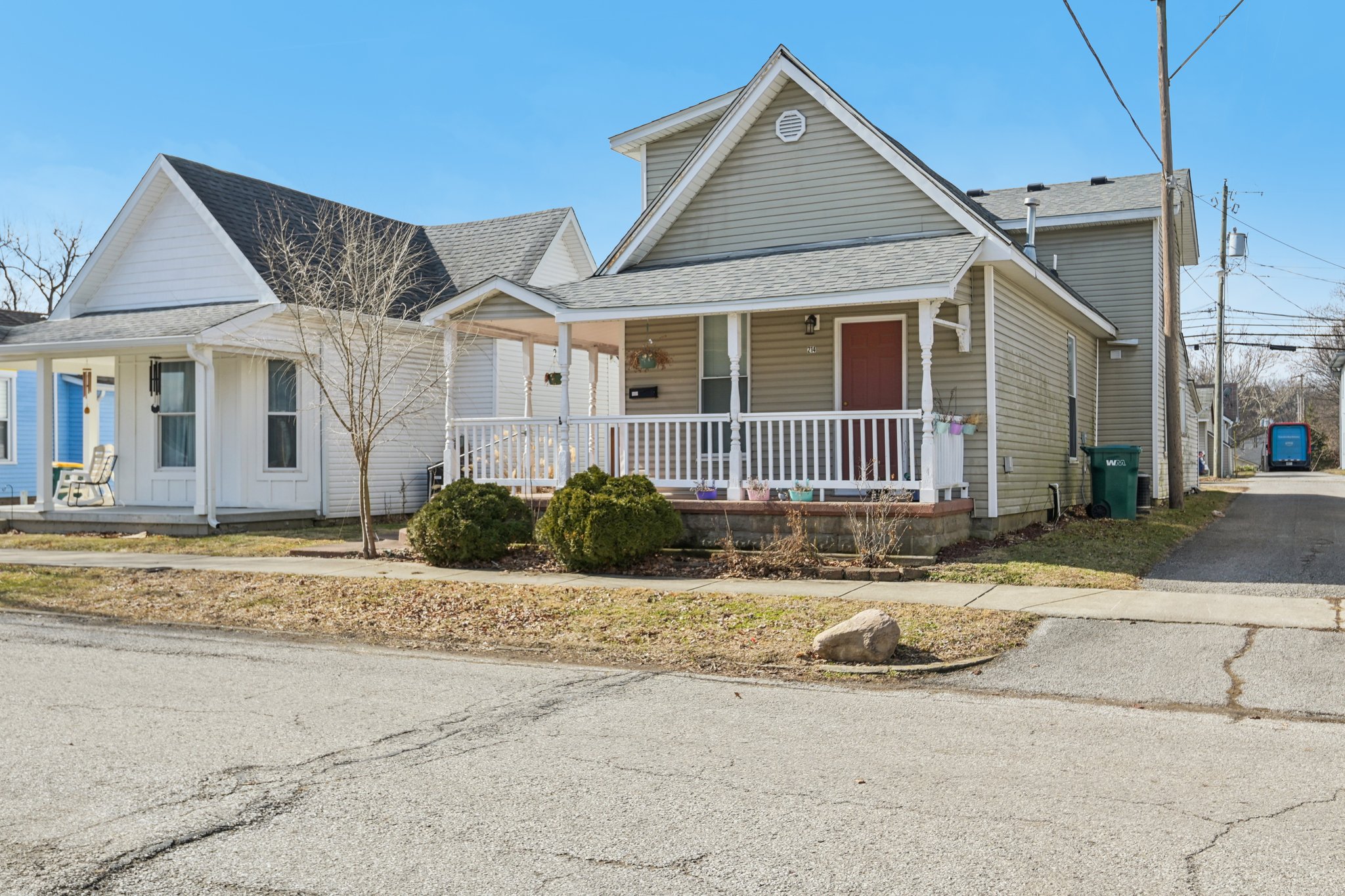 N Vine St-S1902-002.jpg