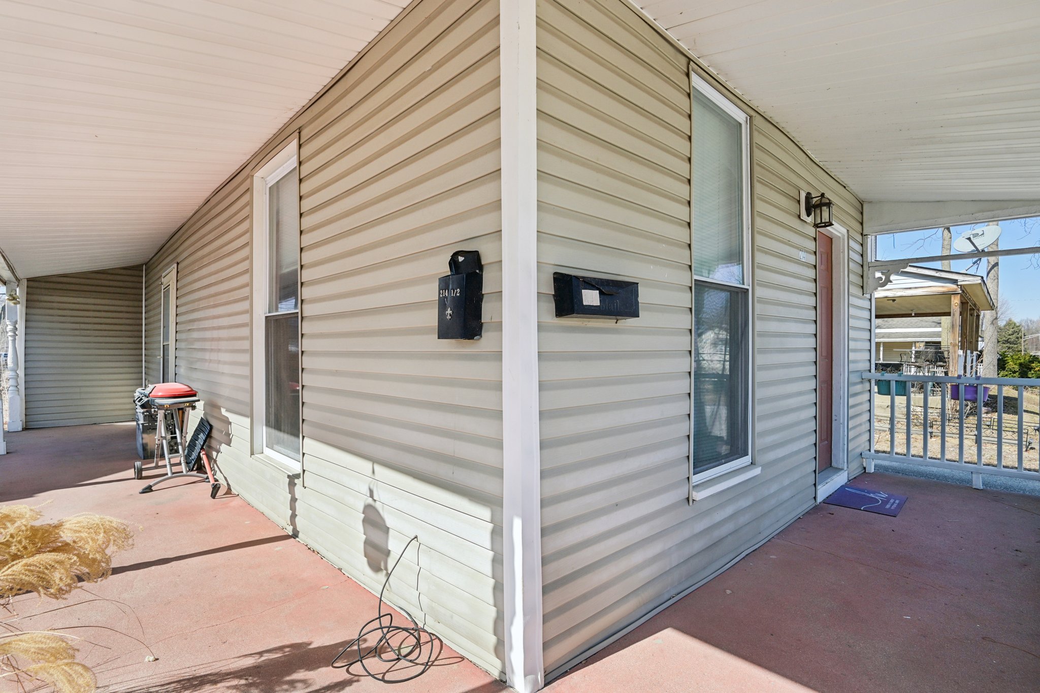 N Vine St-S1902-006.jpg