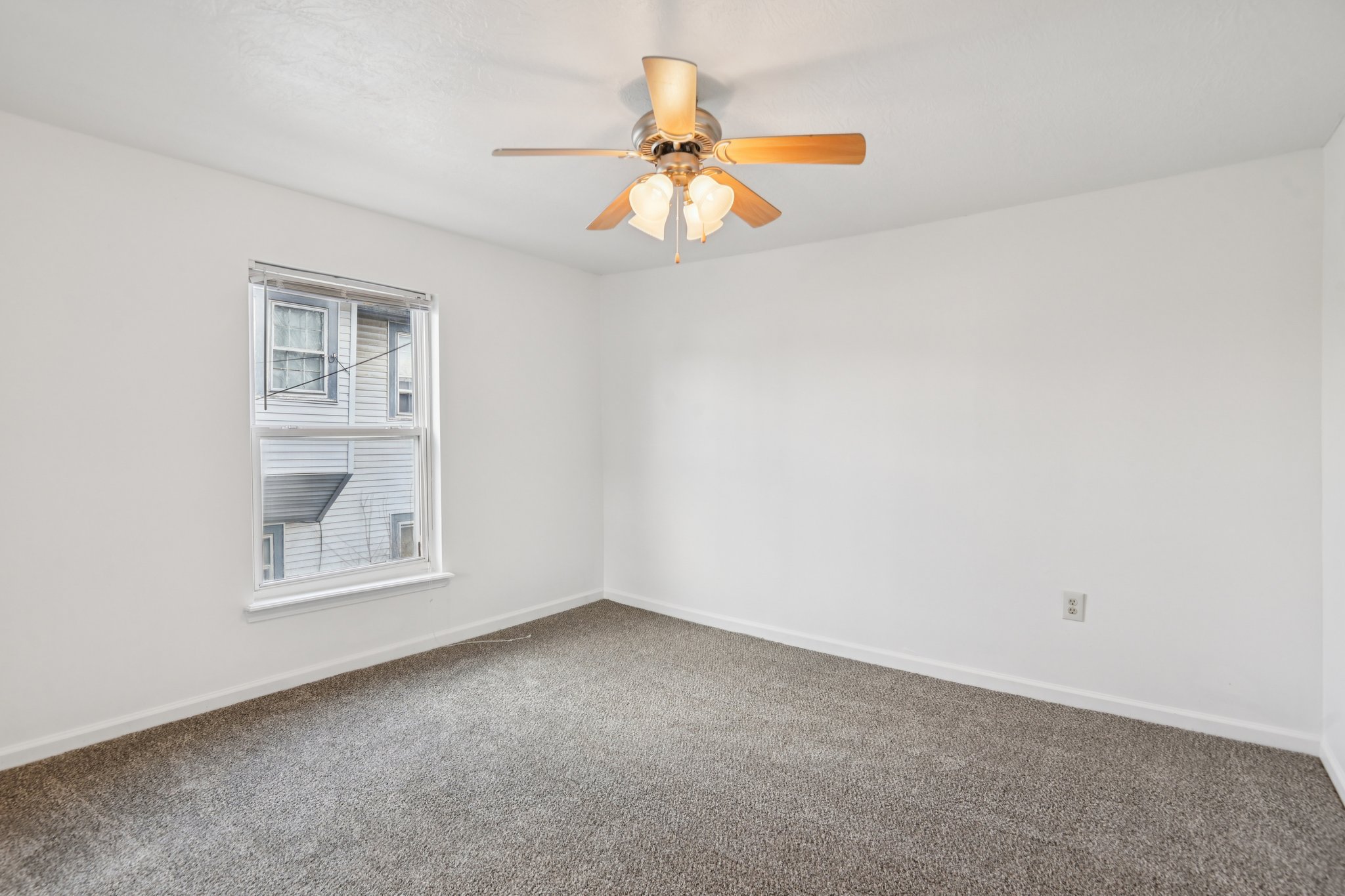 N Vine St-S1902-027.jpg