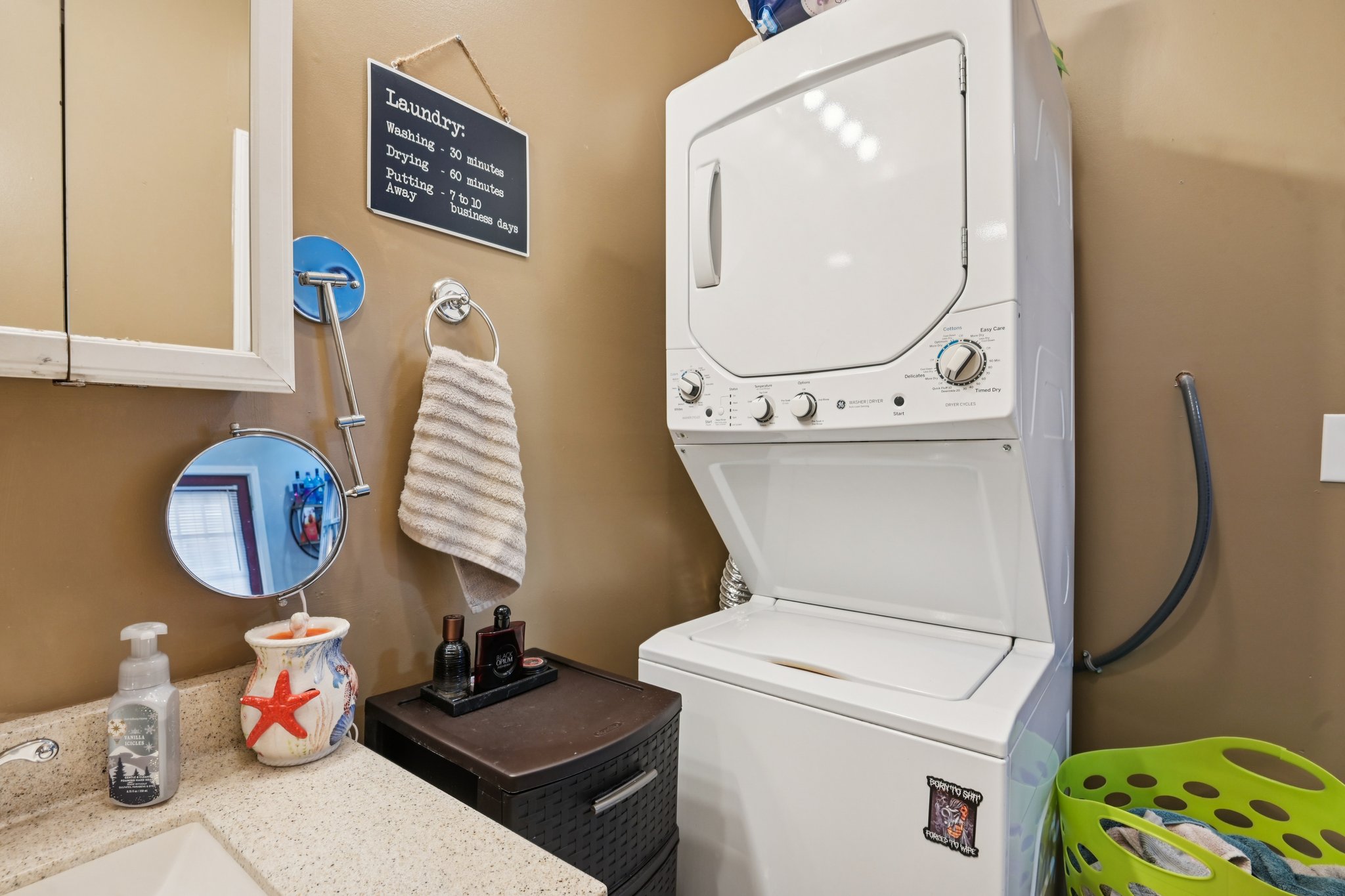 N Vine St-S1902-034.jpg