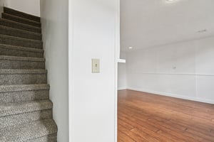 N Vine St-S1902-004.jpg