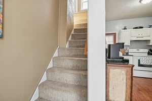 N Vine St-S1902-009.jpg