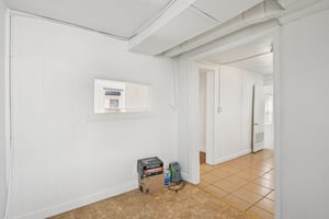 N Vine St-S1902-023.jpg