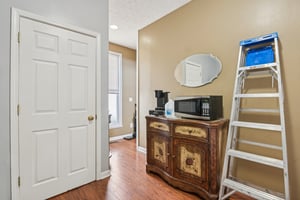 N Vine St-S1902-032.jpg