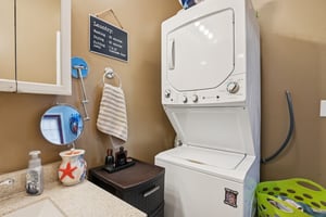 N Vine St-S1902-034.jpg