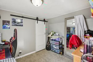 N Vine St-S1902-037.jpg