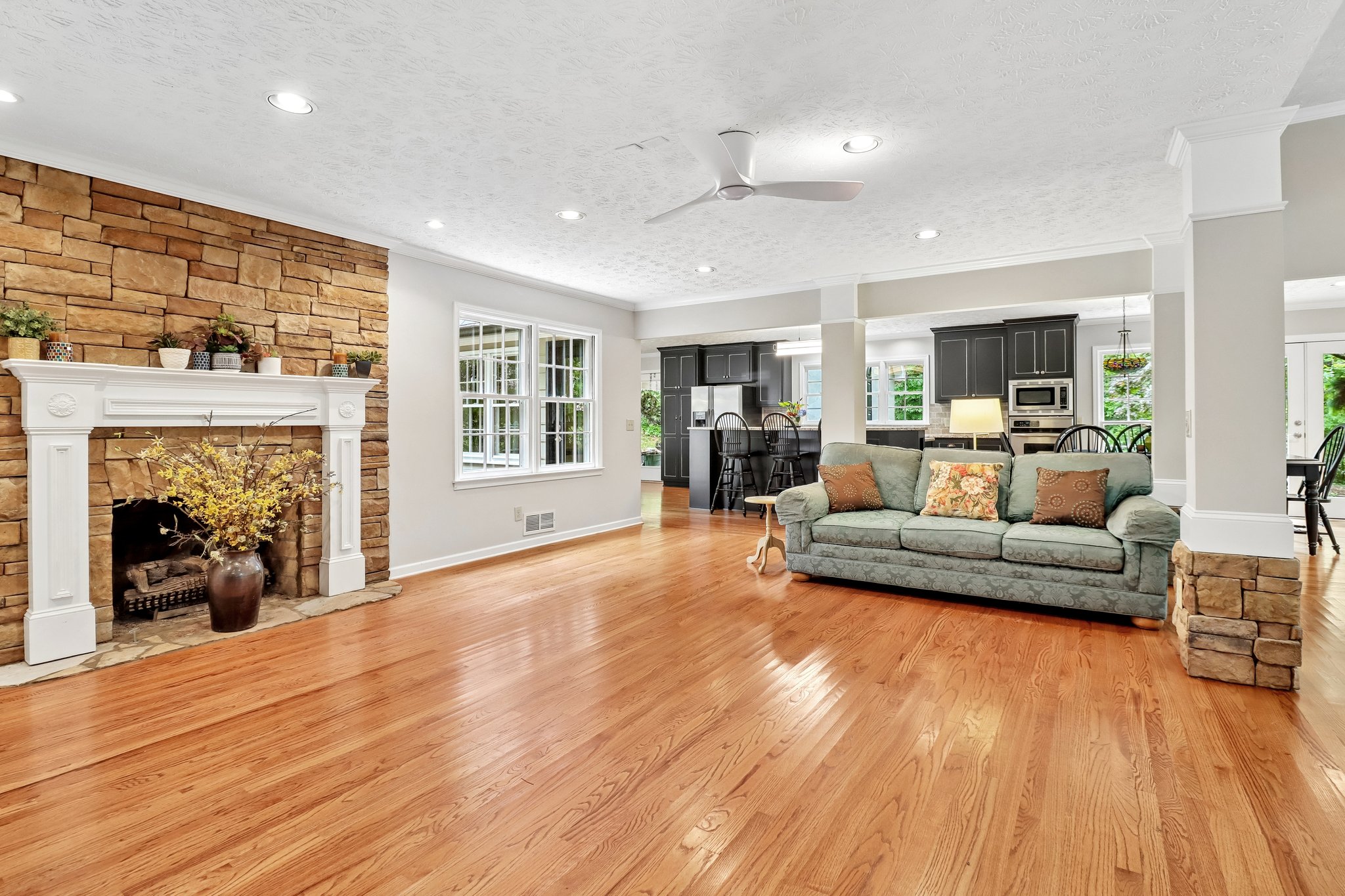 Newport Rd SW-S2904-007.jpg