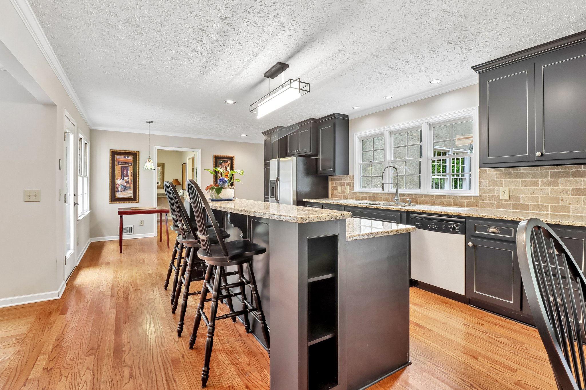 Newport Rd SW-S2904-015.jpg